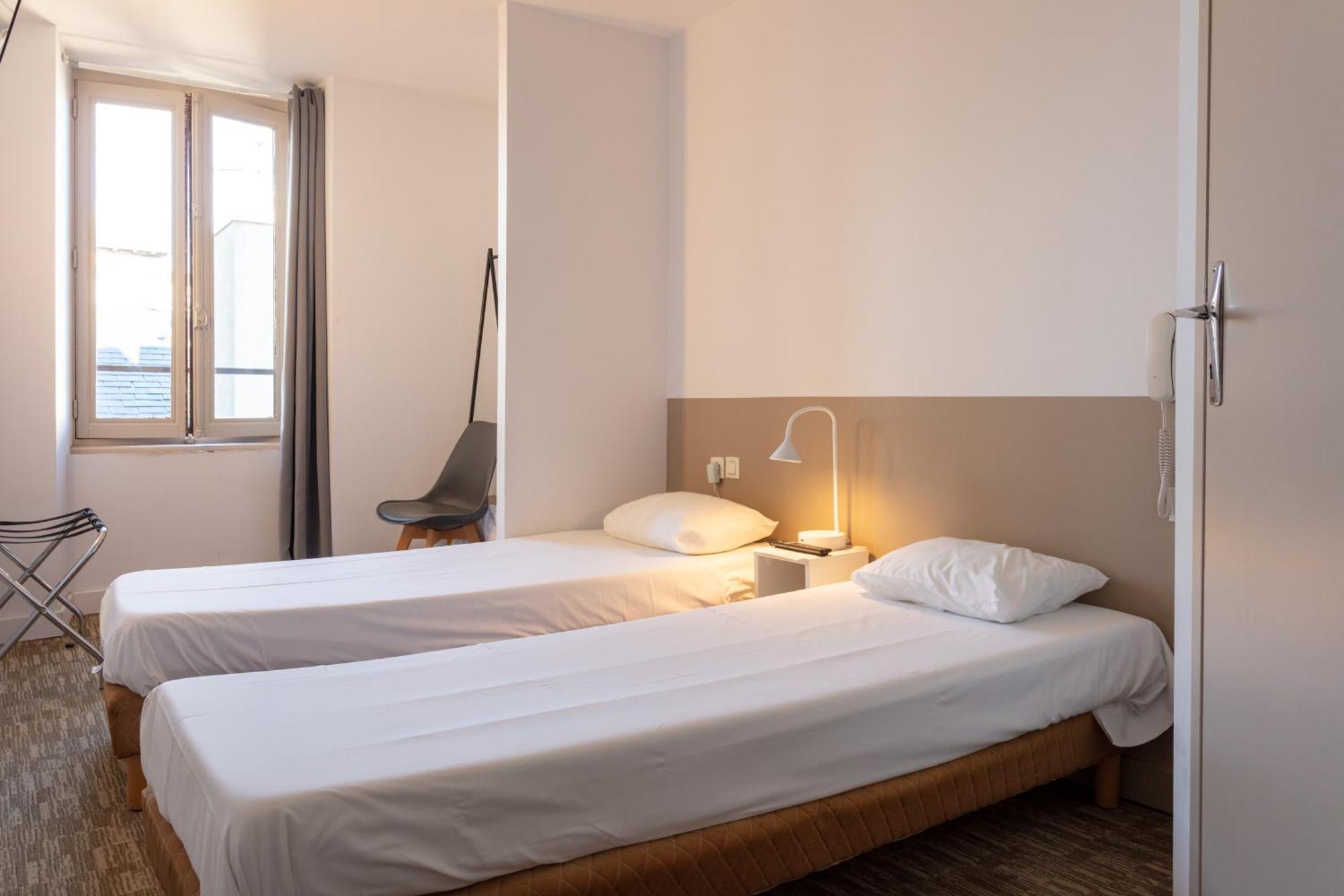 Hotel Du Clocher Rodez Exterior photo