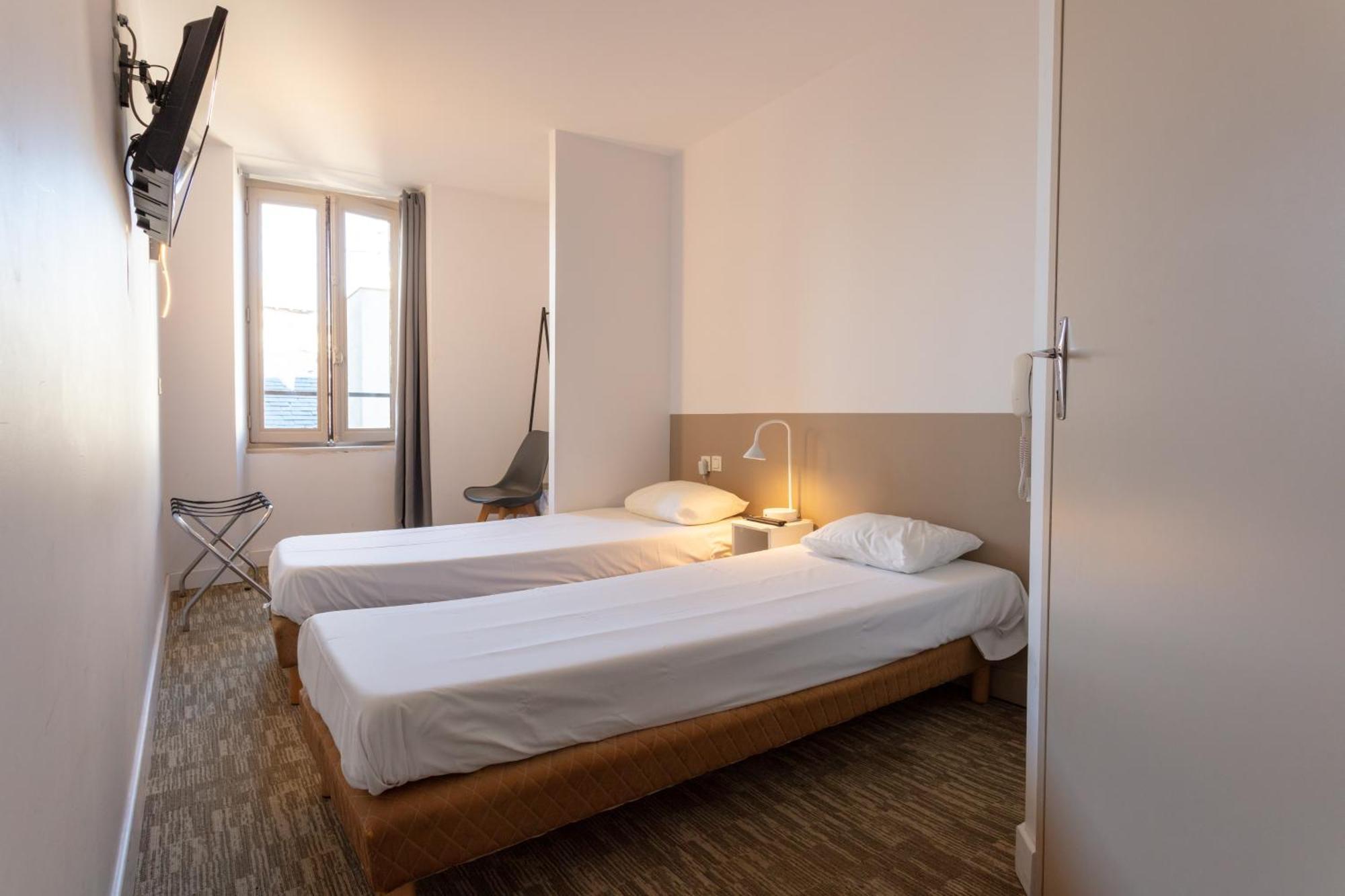Hotel Du Clocher Rodez Exterior photo
