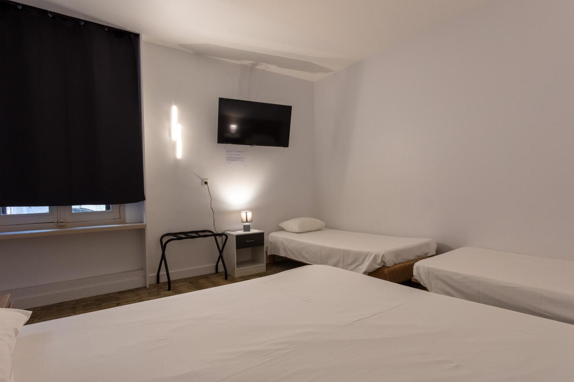 Hotel Du Clocher Rodez Exterior photo